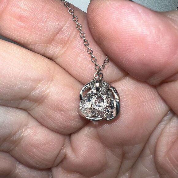 Silver Tone and Rhinestone Pendant Necklace - Picture 4 of 7